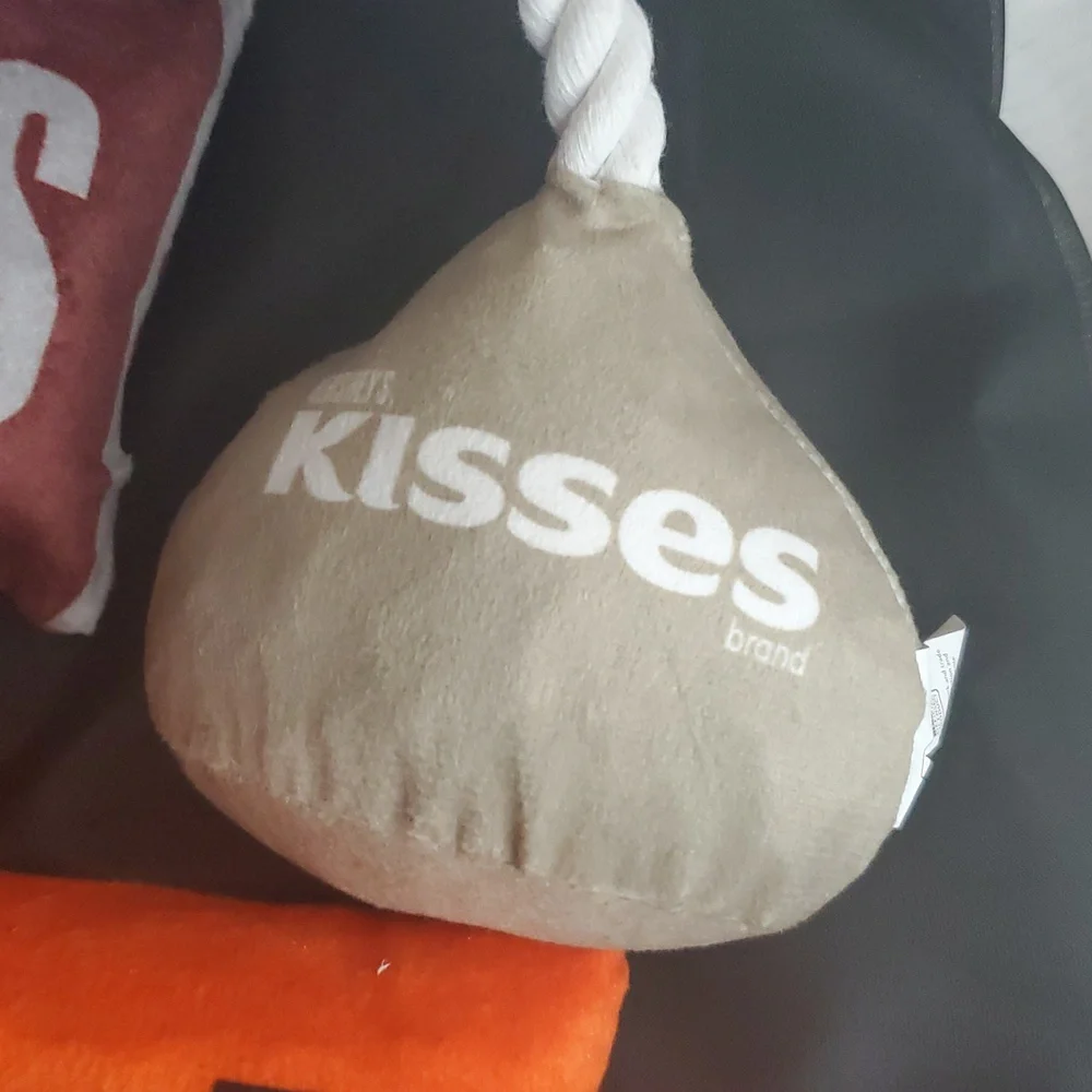 NWOT‎ Hershey's & Reese's Dog Toy Set